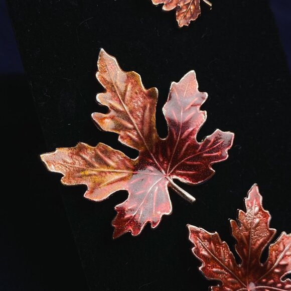 Set of 3 Red Orange Ombre Enamel Fall Autumn Leaf Silver Tone Scatter Tack Pins - Picture 4 of 12